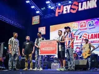 Aksi Kemanusiaan Slank: Lelang Vespa Kaka dan Bas Ivanka Bantu Korban Bencana Sumatera