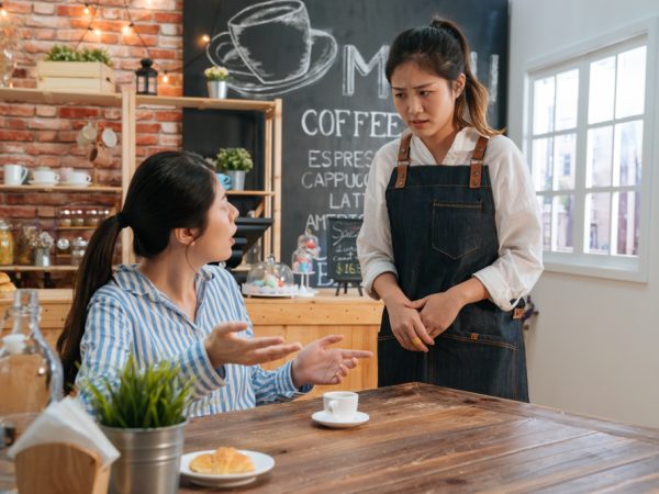 Analisis Risiko Finansial Generasi Z: Mengelola Utang Komsumtif dan Fomo di Era Ekonomi Digital 